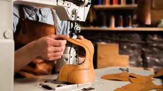 Прокуратура проверит соблюдение трудовых прав работников обувной фабрики в Магнитогорске