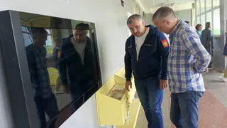 Школа в Селе у Усинска преображается: глава города проверил ход масштабного обновления