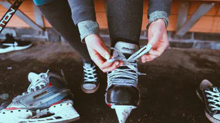 В рязанском Лесопарке открыли ежедневный каток без проката коньков