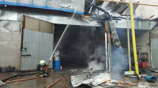 В Муроме пожарные потушили возгорание в автосервисе на улице Энергетиков