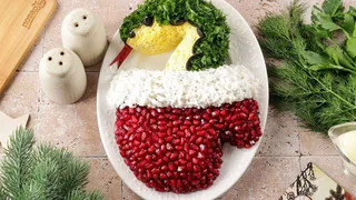 Новогодний салат "Варежка" на год Змеи