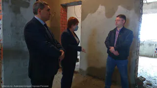 Проверка: мэр Сорокина посетила строящиеся пристройки к детским садам