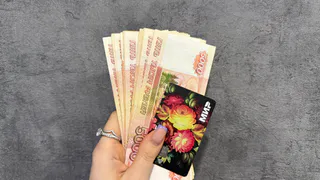 В Пензе женщина предстала перед судом за кражу денег с найденной банковской карты