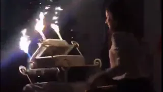 Соцсети: на вручении премии "Хрустальный журавль" уронили торт с бенгальскими огнями