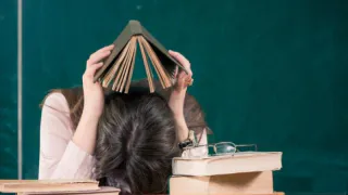 Работу учителей хотят признать вредной