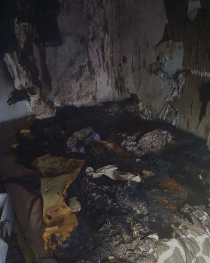 В Нижнекамске пожарные спасли женщину при возгорании в квартире