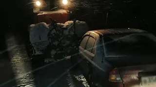 Виноват снегопад: в Пронском районе легковушка влетела в трактор