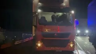 Авария с тремя грузовиками парализовала движение на трассе М-5 в Челябинской области