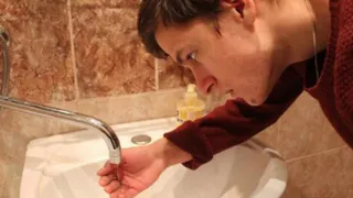 Засора в раковине больше нет: народные способы, которые реально работают