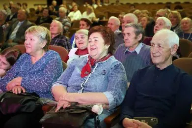 В Магнитогорске чествовали пары, отметившие 50 лет совместной жизни
