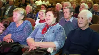 В Магнитогорске чествовали пары, отметившие 50 лет совместной жизни