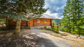 Не свистели и не выносили мусор вечером — старые приметы о доме получили неожиданное объяснение