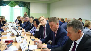 Эжвинский район Сыктывкара преображается: врио мэра заслушал доклад о проделанном