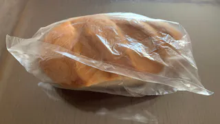 Сестра работает в пекарне и подсказала, как хранить хлеб - свежим и ароматным хранится целую неделю  