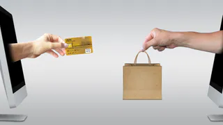 Бронирование алкоголя на Ozon и Wildberries: что это такое и как работает