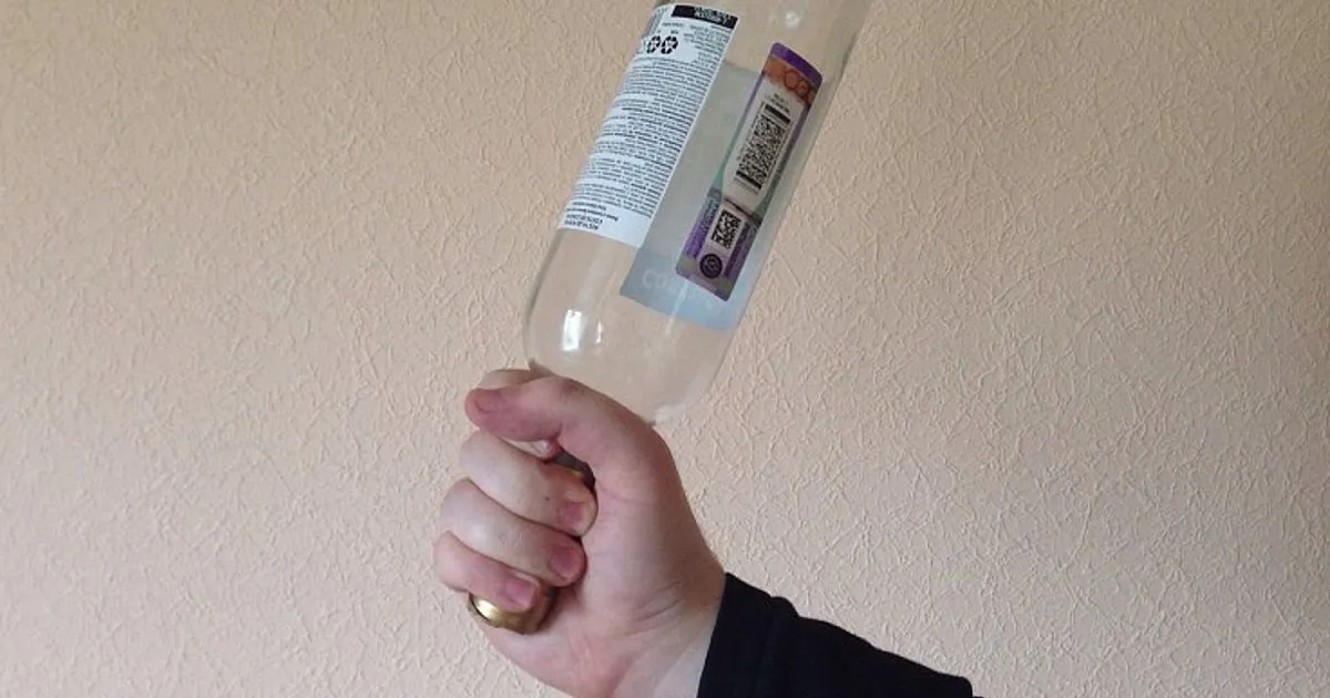 В Татарстане мужчина ударил продавца бутылкой по голове