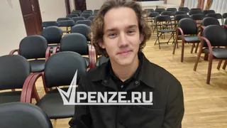 Восходящая звезда в Пензе: Максим Осинцев о первом театральном «ожоге» и о главной роли в «Смотри на меня!»