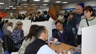 Более 800 жителей региона получили предложение работы на Всероссийской ярмарке трудоустройства