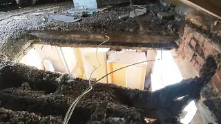 В Коми управляющую компанию проверяют после обрушения потолка в жилом доме