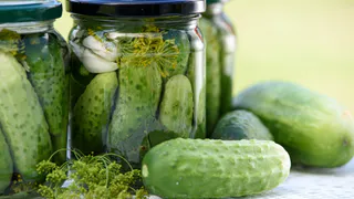 Секретный рецепт хрустящих огурцов! Маринуем в банке 1 литр - пальчики оближешь