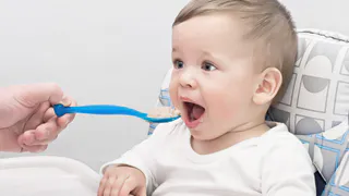 Дети до трех лет: кому положено бесплатное питание в Нижнекамске?