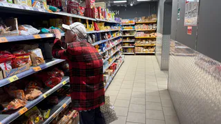 Как пенсионеров дурят в "Магните" и "Пятерочке": вместо скидок - новая ловушка "на дурачка"