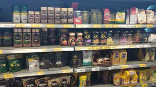 Помои в красивой баночке: названы марки кофе, которые лучше не покупать даже по большой скидке