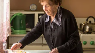 Пенсионеров, которые живут с детьми или внуками, ждет огромный сюрприз с 6 февраля