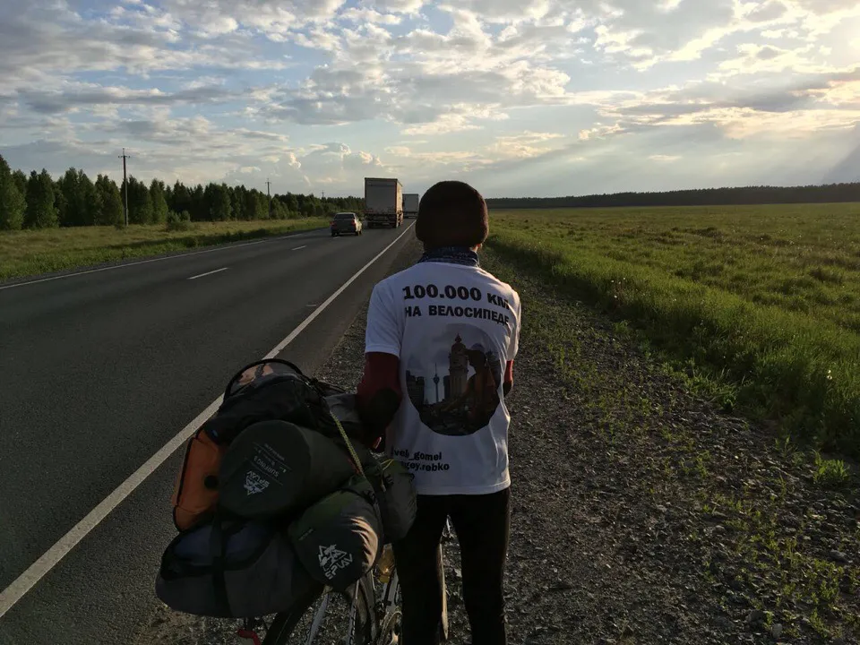 Сергей Ребко, путешествующий из Владивостока в Лиссабон на велосипеде, приехал в Рязань и поделился с Pro Городом впечатлениями от поездки