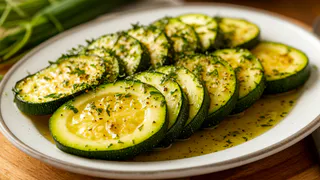 Блюдо с кабачками, которое готовлю всю осень: сложил и забыл — вкус просто гениальный