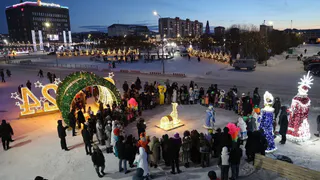 "ВоркутаУголь" подарила горожанам новогоднюю сказку