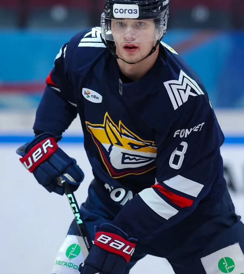 Нападающий «Металлурга» оштрафован за симуляцию в матче с «Ладой»