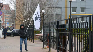 "Власть свои же законы не исполняет" - жаловались таксисты на пикете у Минтранса