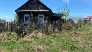 "Понял главное в жизни": бросил бизнес и уехал в деревню за 1800 км верст от Москвы - живу без света, воды и газа