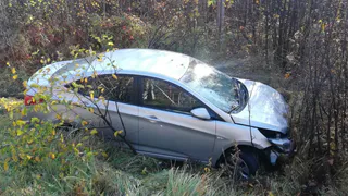 Вылетел на встречную полосу: в Рязанской области столкнулись две легковушки