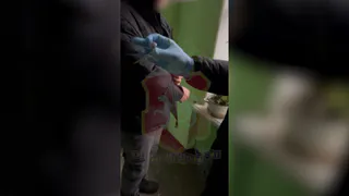 38 свертков, обмотанных белой изолентой, в кармане куртки 