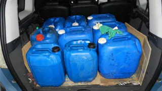 Двое брянских железнодорожников украли 240 литров топлива