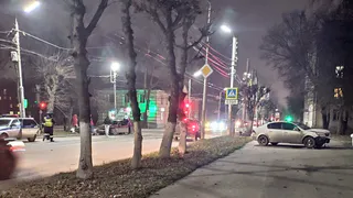 В Приокском из-за ДТП автомобиль влетел в здание