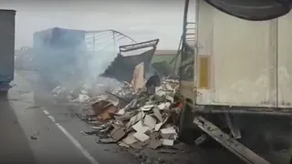 Трагическое ДТП под Рязанью: Две фуры загорелись после лобового столкновения