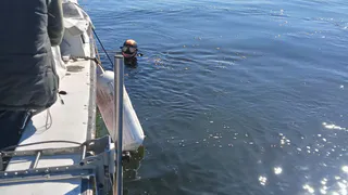 Водолазы обнаружили тело еще одного погибшего при крушении катера в Татарстане