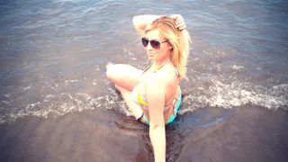 Рязанки в день купальника-бикини