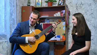 Павел Малков исполнил желание юной рязанки в рамках акции «Ёлка желаний»