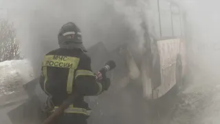 В МЧС рассказали подробности тушения горящего автобуса №53 в Сновицах