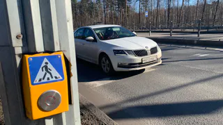 В центре Рязани легковушка врубилась в столб
