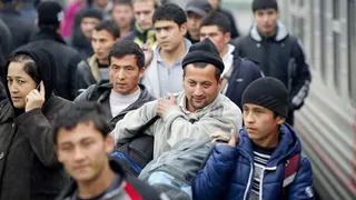 Половину дефицитного лекарства в России приходится тратить на мигрантов