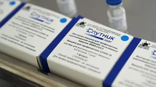 В Брянскую область привезли 55 800 доз вакцины «Спутник Лайт»