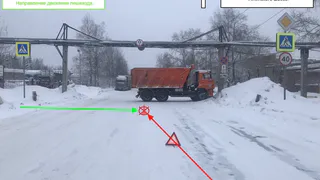 В Коми грузовик сбил пешехода и влетел в теплотрассу