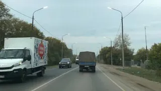 Жители Рязани пожаловались на работающие днём уличные фонари