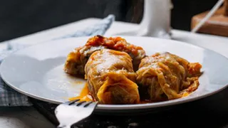 Благодаря этим трюкам капуста для голубцов не будет трескаться: секрет хитрых хозяек - на заметку другим