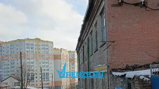 Снег на голову: жители ул. Кутузова стали жертвами падающих ледяных глыб